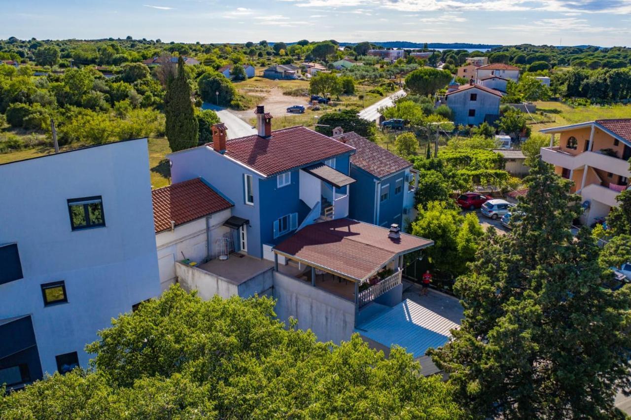 Apartman Ana Štinjan Exterior foto