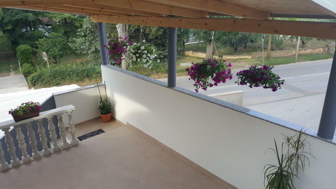 Apartman Ana Štinjan Exterior foto